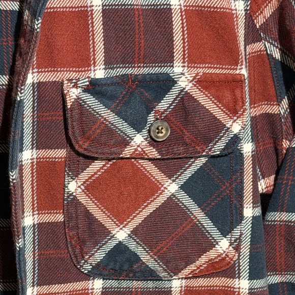 Duluth Trading Co Red and Black Plaid Shirt Size Medium - Picture 2 of 4